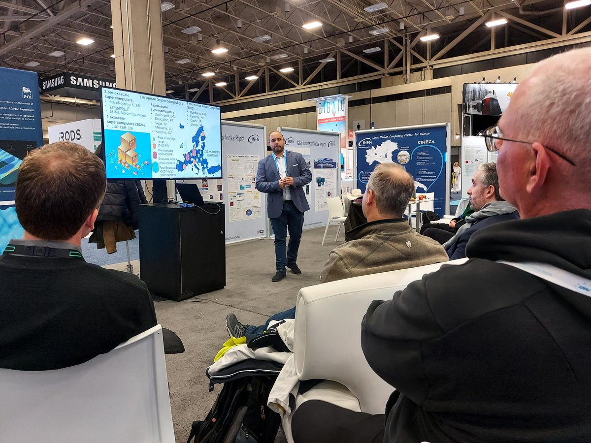 Cineca1969's tweet photo. @zonacesarini presenting #Leonardohpc at Cineca's booth, at @Supercomputing 
Come meet us at #sc22, check the next presentations.
https://t.co/4Gc8vIL6a9

@MirkoCestari
@fabioaffinito 
@daniela_galetti 
@dynoz173 https://t.co/f3gZ2PjONk