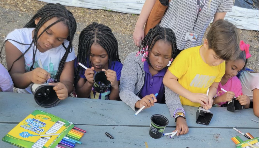 BTW_HCPS's tweet photo. Our third grade Hornets are receiving hands on experience at Meacham Urban Farm! Thank you for your partnership! 💜🐝💛 #buildingourcommUNITY https://t.co/4WJCDIEhl1
