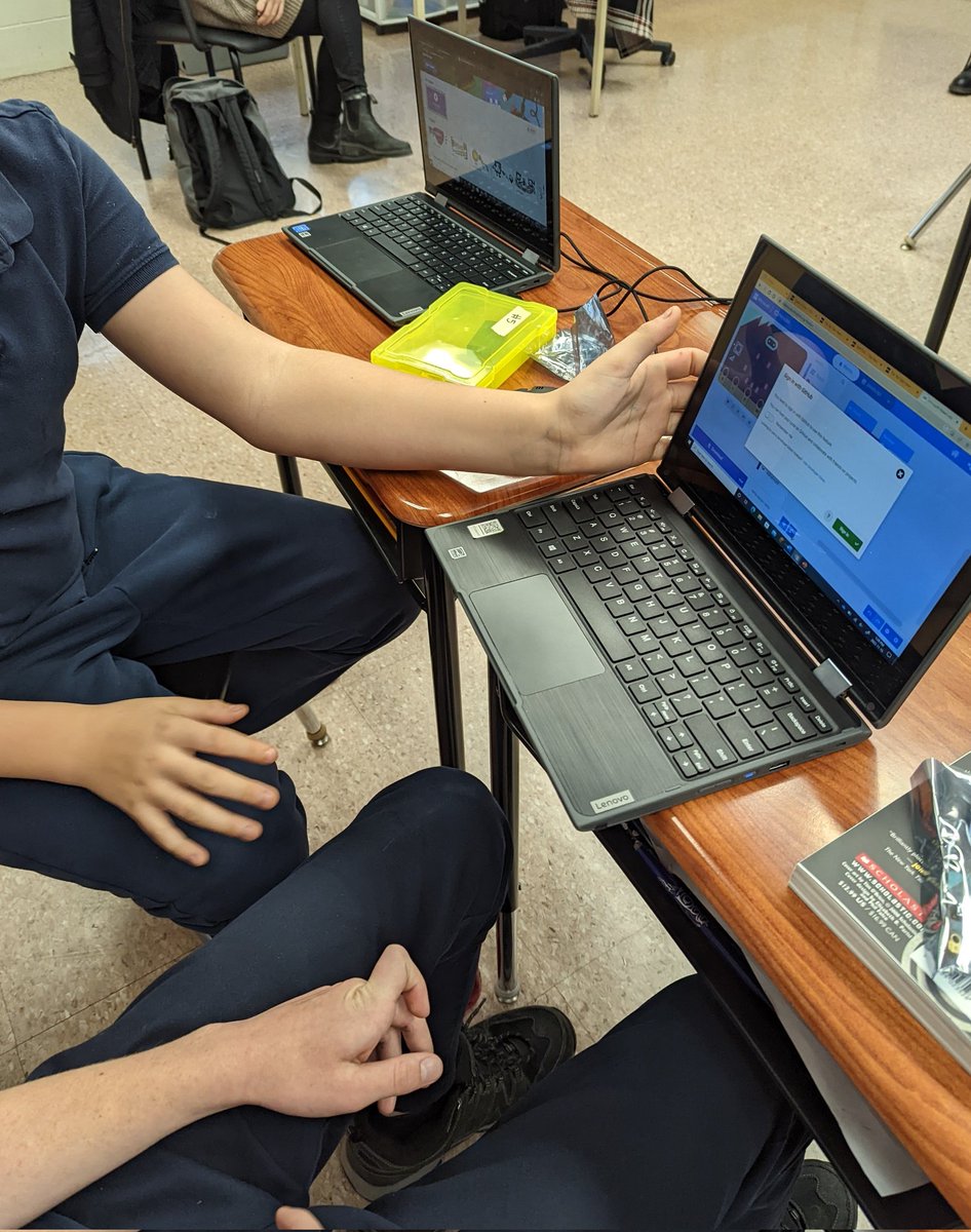 NGMBowen's tweet photo. Intro to @microbit_edu with Gr 7/8 @stvpces in @mrmacdteaches class! Learned to code a temp sensor that radios temp to a 2nd #microbit. Will be using it to test the stability of insulated food containers that Ss will design/build this week. Stay tuned 😎 @HWCDSB #engdp #steAm https://t.co/mwqvonmmbi