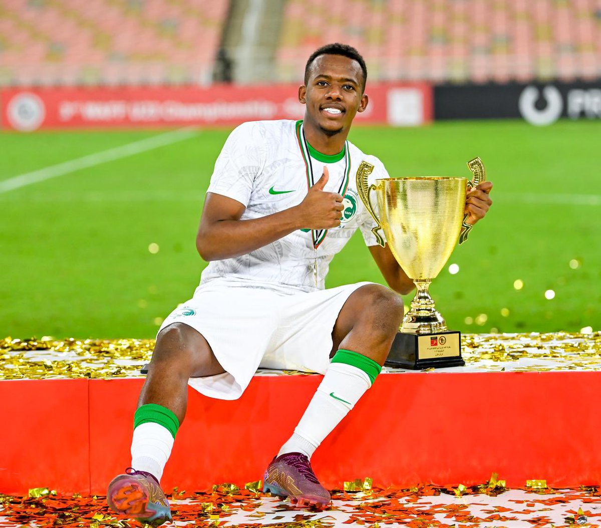 BhSaleh's tweet photo. ألف مبروك أخي محمد تستاهل كل خير ولا زال أمامك الكثير وكل ماتحدثنا فيه أصبح واقعا 👌🏻 https://t.co/sz6yk0yJO8