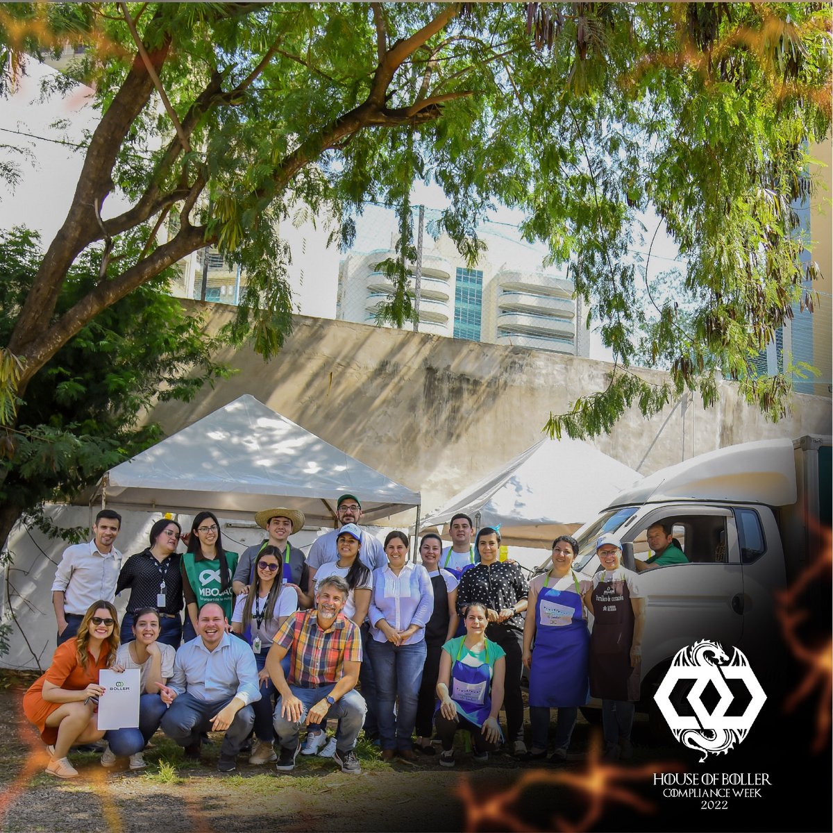 CasaBoller's tweet photo. ♻️🥘 Una jornada de mucha calidad y #CeroDesperdicio con Mbojao🤝 En el marco del Compliance Week, el viernes pasado realizamos una actividad en conjunto con @mbojao y nuestros colaboradores, promoviendo el cumplimiento de estándares de calidad y responsabilidad social. https://t.co/egKUPnGFHo