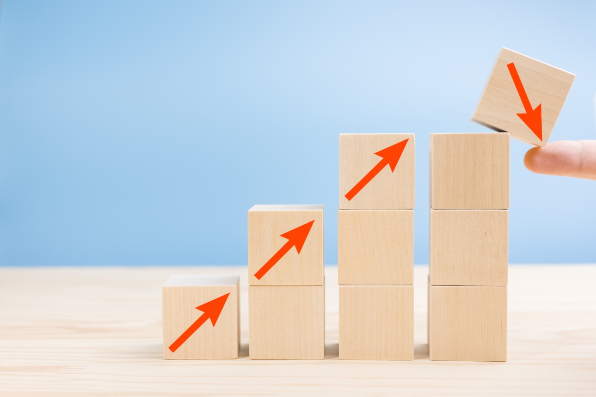 chweeks's tweet image. Global venture funding plateaued in October, with valuations likely to blame dlvr.it/ScqdBx