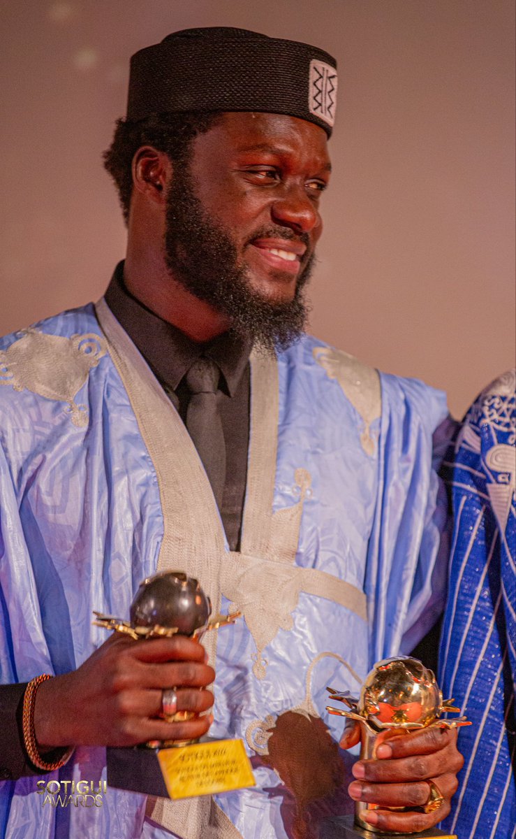 digitalmagbf's tweet photo. SOTIGUI AWARDS 2022. Quelques photos de la cérémonie de remise des prix. #sotigui #soyiguiawards2022 #ouagadougou #burkinafaso (1/3) https://t.co/CRERHsKhHV