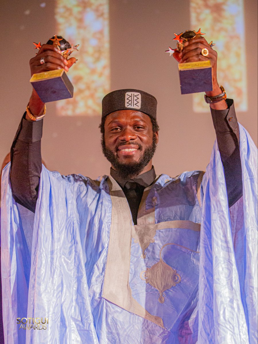 digitalmagbf's tweet photo. SOTIGUI AWARDS 2022. Quelques photos de la cérémonie de remise des prix. #sotigui #soyiguiawards2022 #ouagadougou #burkinafaso (1/3) https://t.co/CRERHsKhHV