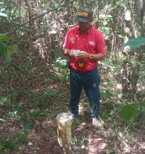 senafim_gob's tweet photo. #SenafimAlDía
#Bolívar | Los inspectores de #Senafim realizaron una inspección a la empresa Minera Pacific, para la verificación de los puntos de coordenadas de la poligonal otorgada para la ejecución de la actividad minera.
#MotorMineroEnMarcha https://t.co/HgfBDDNs3a