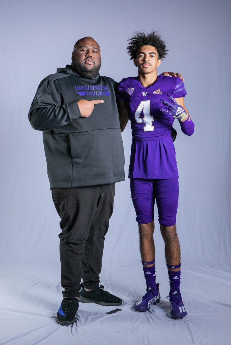 Dawg fans how we feeling about this one? #PurpleReign 💜💛 <a href="/PlayerProMorgan/">Courtney Morgan</a> <a href="/JGlenn_UW/">Justin Glenn</a> <a href="/CoachMorrell3/">Chuck Morrell</a> <a href="/KalenDeBoer/">Kalen DeBoer</a>