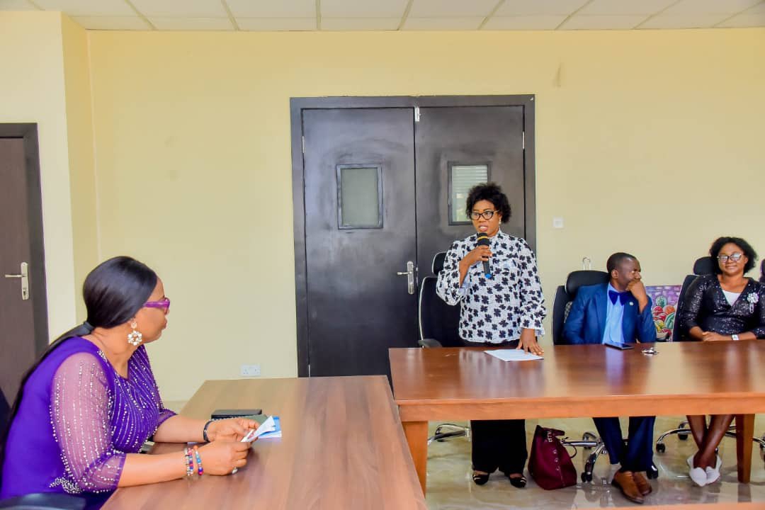 EkitiSarc's tweet photo. Earlier today, staff, volunteers and partners of Ekiti State Sexual Assault Referral Centre (Moremi Clinic) paid  Courtesy Visit to Her Excellency Dr @YemibOyebanji , Wife of the Governor Ekiti State/ Chairperson Ekiti Gender Based Violence Management Committte (GBVMC). https://t.co/NthuHR0jvv