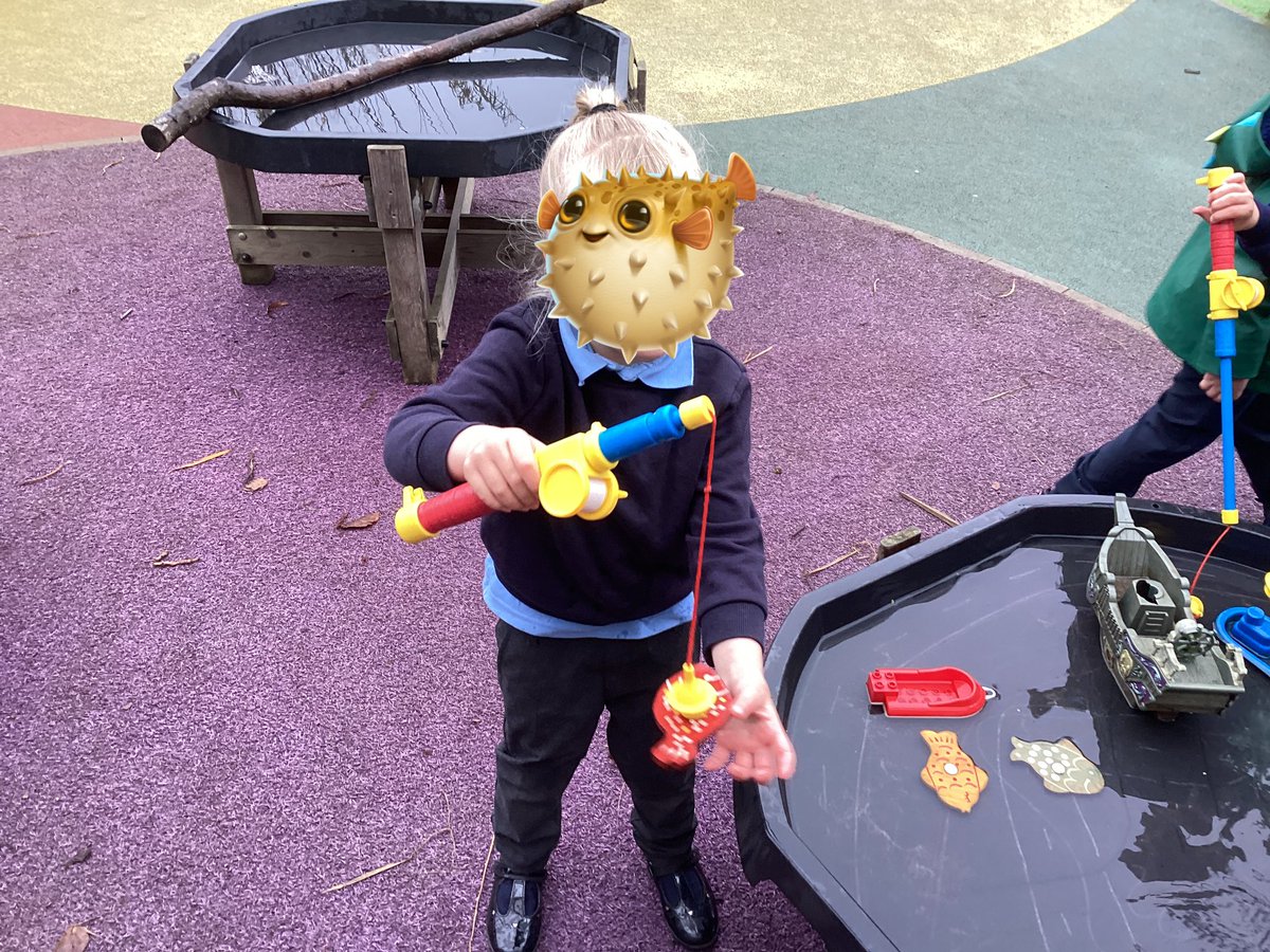 MrHardstaff's tweet photo. This week, we are celebrating #worldnurseryrhymeweek. Yesterday was ‘The big ship sails’ which we sang and made potato-print boats for. Today was ‘12345’ which meant more singing and potato-print fish. We also acted out both in our tuff trays. @bastonceprimary #eyfs #moonbug https://t.co/vES55Zi6K0