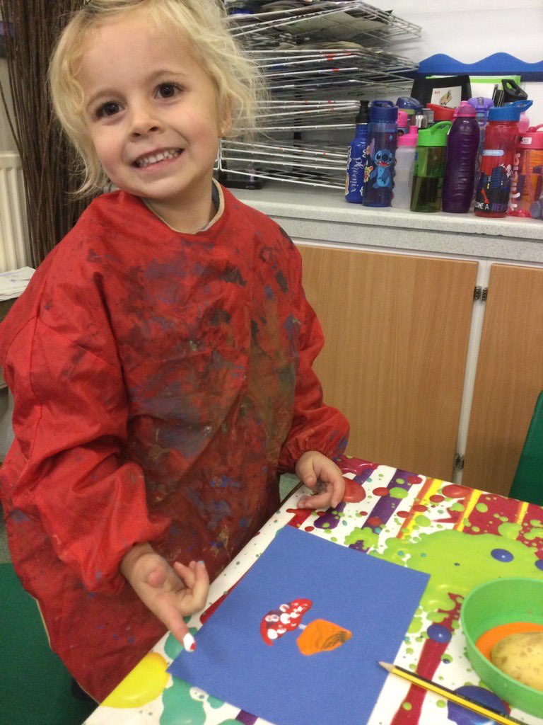 MrHardstaff's tweet photo. This week, we are celebrating #worldnurseryrhymeweek. Yesterday was ‘The big ship sails’ which we sang and made potato-print boats for. Today was ‘12345’ which meant more singing and potato-print fish. We also acted out both in our tuff trays. @bastonceprimary #eyfs #moonbug https://t.co/vES55Zi6K0