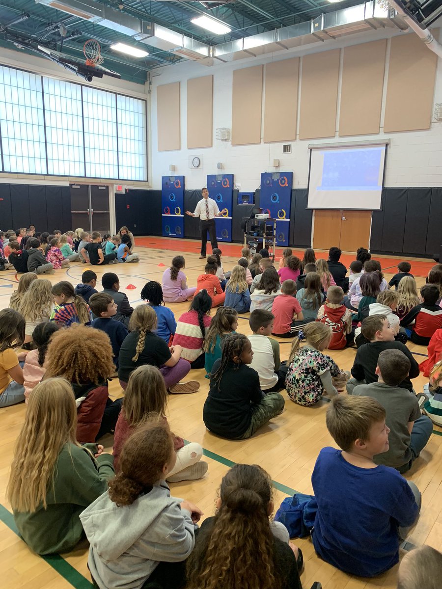 Pinewood 3rd graders learning about meteorology and winter weather! Thank you Steve Lapointe! <a href="/CBS6Steve/">Steve LaPointe</a> <a href="/MohonCSD/">MohonCSD</a> <a href="/PWintermediate/">Pinewood School</a>