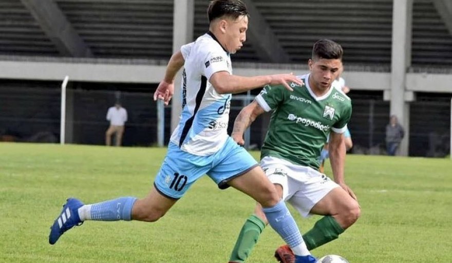 PDSDeportes's tweet photo. Aaron Spagna, la promesa de #Temperley que busca nuevos desafíos

https://t.co/ByGimAVimE https://t.co/hrbMmCE5Dt