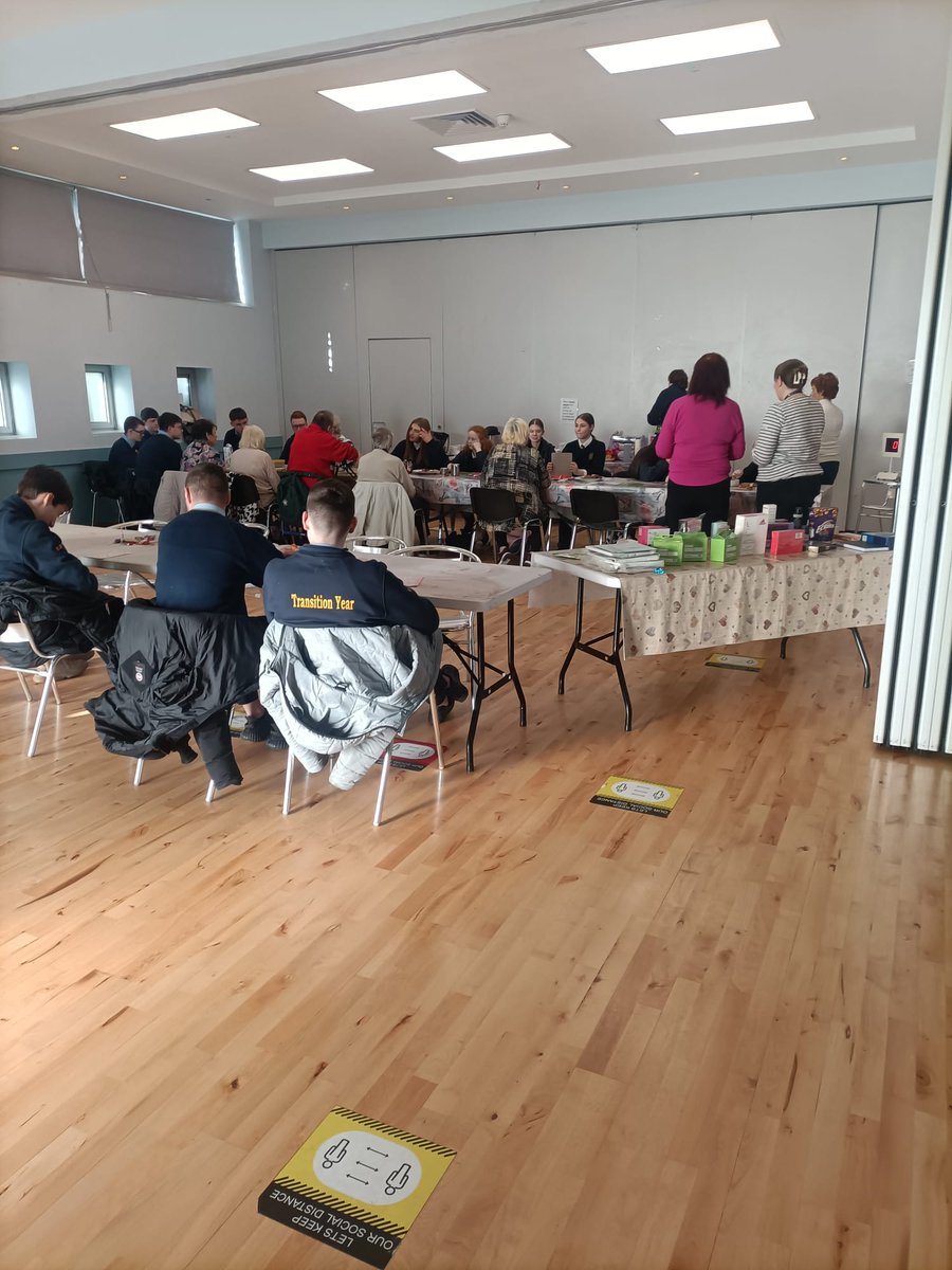 Kelly93Sarah's tweet photo. Today our @TYMoylePark volunteered in Knockmitten Community Centre. They had great fun playing Bingo with the seniors and connecting with the wider community. They are looking forward to going back on Friday.@moylepark #community #seniors #bonding https://t.co/LGPx1itH0m