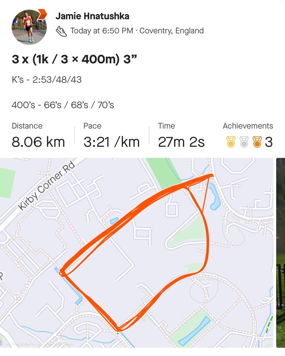 It’s not every training session you get to have a former World Record holder on the stopwatch. ⏱😬 🔴🟡#UpTheGodiva #HesPouringItOn