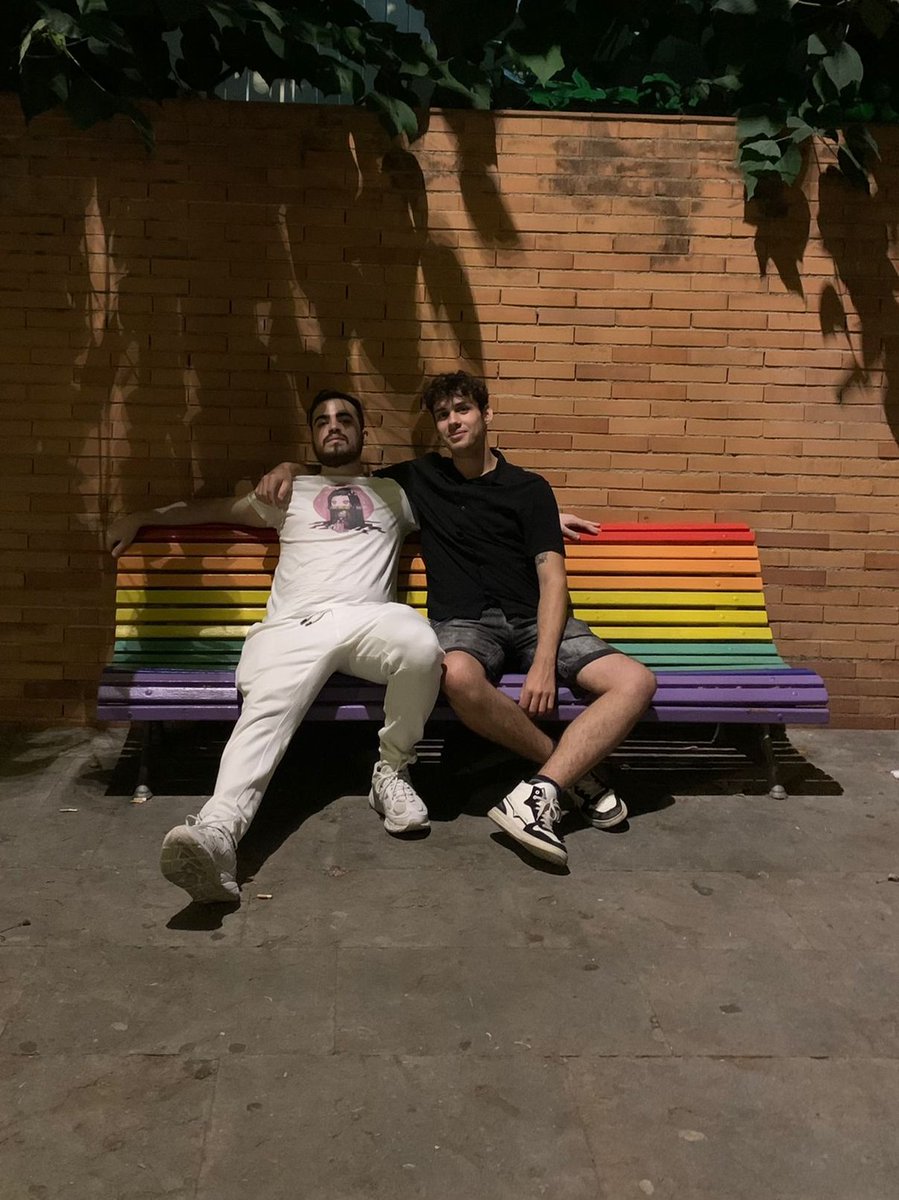 ChaosGalaxyEC's tweet photo. la gente be like: es necesario un community manager

la realidad: este es Mierdon, el staff del equipo, tienen inmunodeficiencia y leishmania, y debido a que fueron abandonados, no pueden poner un twit desde agosto https://t.co/Ud6tvVnigd