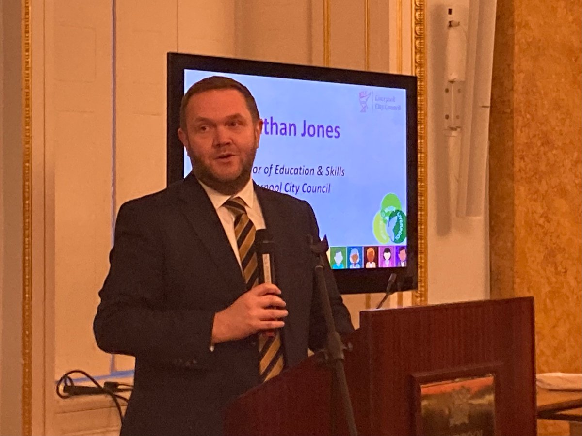 sreddy100's tweet photo. Inspiring afternoon celebrating amazing achievements of supported interns, so proud of all the young people 👏👏😁, and thanks to families, schools, job coaches, employers. These youngsters are an asset to any employer- form an orderly queue , please contact us @Intern2WorkLiv 👇 https://t.co/ZIGyXS51n0