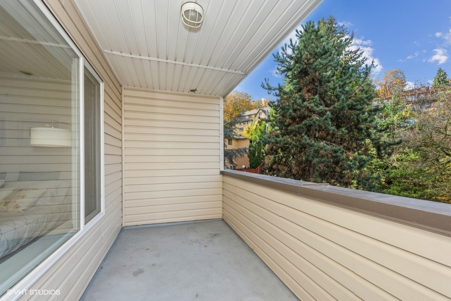 EwingandClark's tweet photo. Vince Mullally just listed this 2-bedroom condo in #RavennaSeattle for $649,000!
Location ✅
Balcony ✅
In-unit laundry ✅
Balcony ✅

#ewingandclark #seattlerealestate #seattlecondo #condoseattle #universityofwashington #uvillage #udistrictseattle https://t.co/aQh9kPOf4g