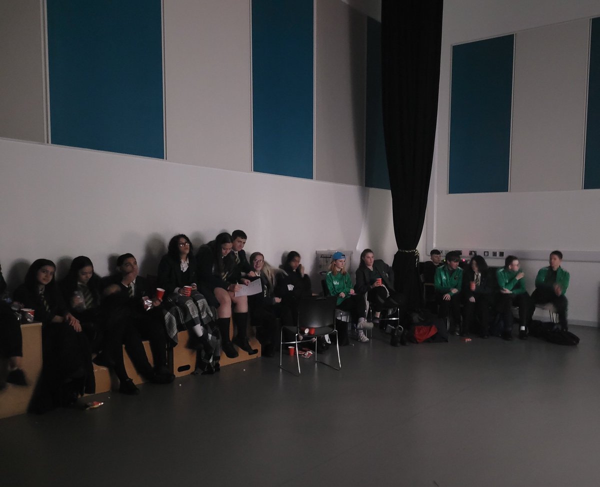 SSAEnglish's tweet photo. Year 11 were treated to 'An Inspector Calls' movie evening to support their exam skills unit. Free popcorn and drinks were enjoyed by all! #TeamEnglish #movienight #AnInspectorCalls
@SSABlackpool https://t.co/m2xZtTiS9N
