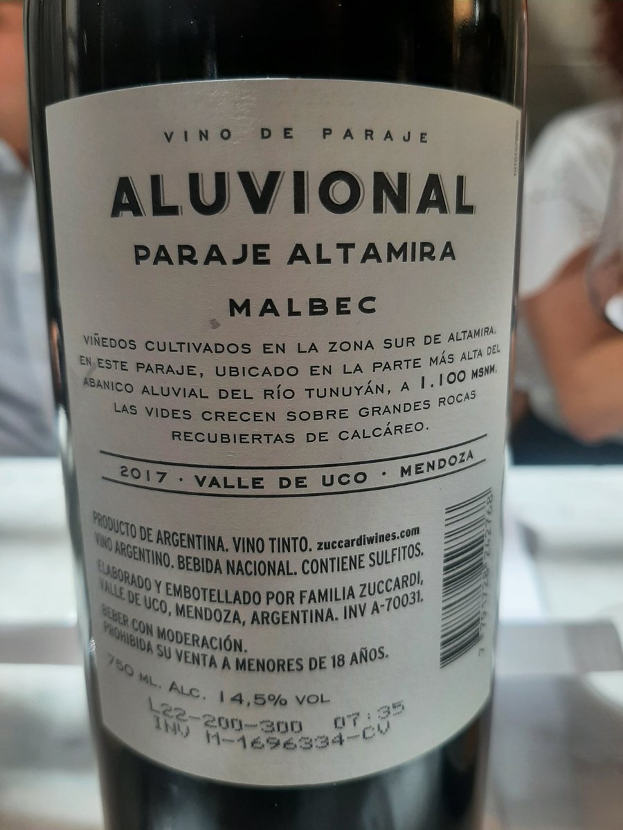 caperucit_roj's tweet photo. @SebaZuccardi gran embajadora @LauMSotelo la rompió en El Papagayo, siempre un placer https://t.co/8Rhc6CqhhK