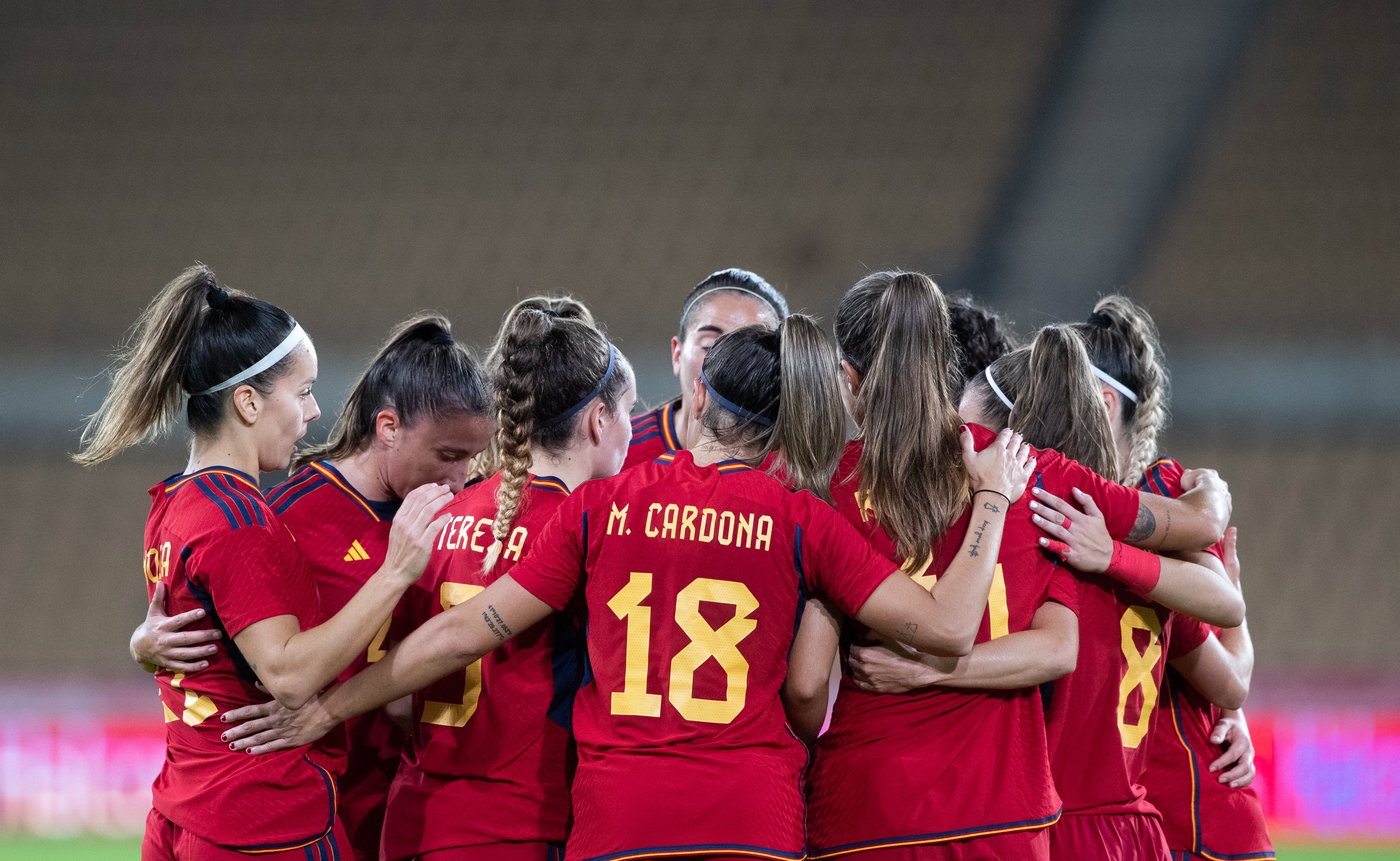 Selección Española Femenina Fútbol on Twitter: CRÓNICA | España sueña a lo grande en su 'fin de año' (1-0) ✍🏼 dio la victoria al conjunto nacional, ante Japón, en