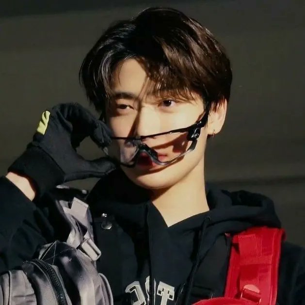 hourlyjaeh's tweet photo. #JAEHYUN #재현 #NCT재현 #ジェヒョン https://t.co/kZjEvxHfAV