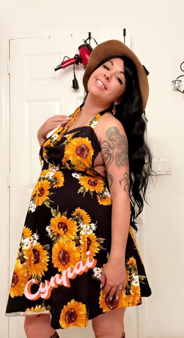 🎃 Cyntober Is Here 🎃rank Month On Mfc - My last week pregnant! -porky pig voice- t-t-that’s all, folks! @PreggoPromo @sexypreggos @PregnantBabes4 @pregnantsexy_ @LovelyPregnancy https://t.co/FXVdeKWcBF https://t.co/iIb5Bl06Oa