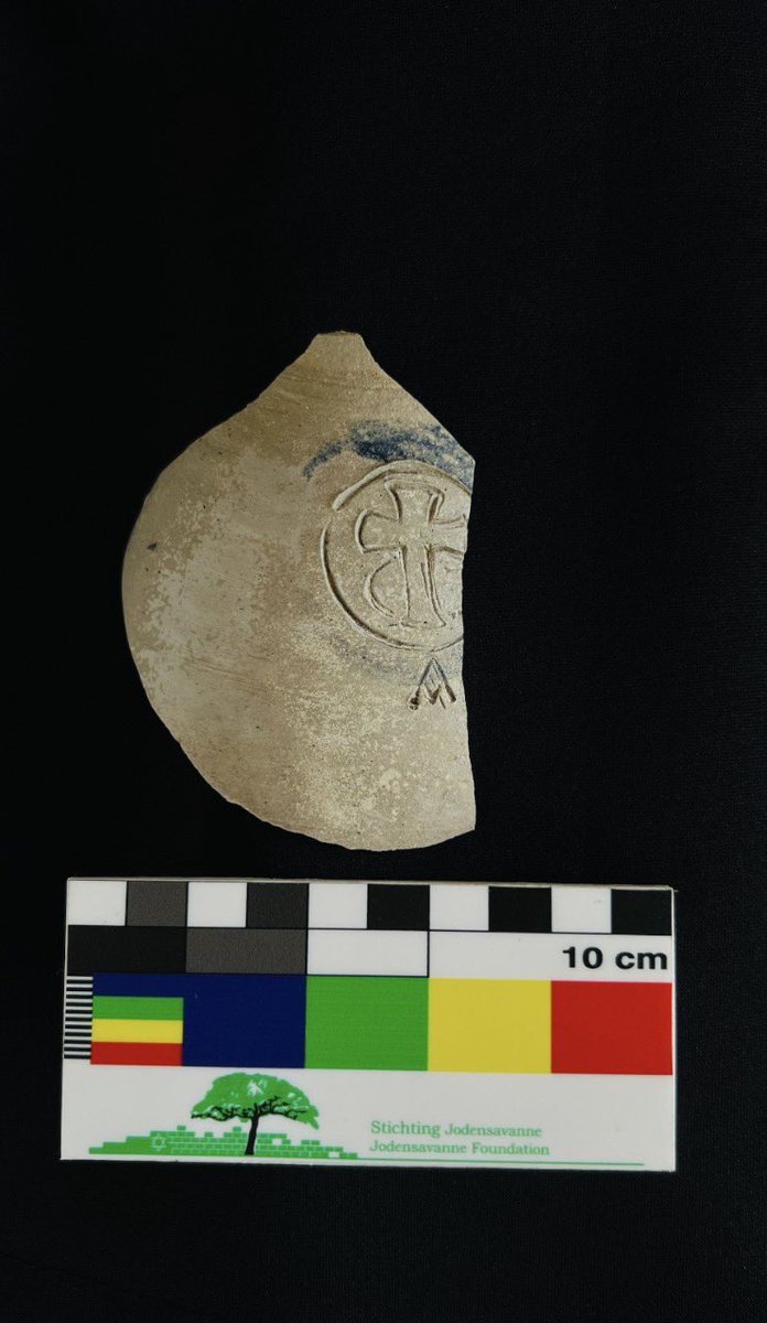 Hai all, need some help. Can someone tell me what the decoration type on this stoneware is called? <a href="/DAACSORG/">DAACS</a>