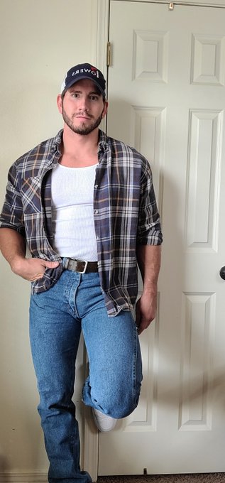 Howdy! https://t.co/gB2g5F1vqF