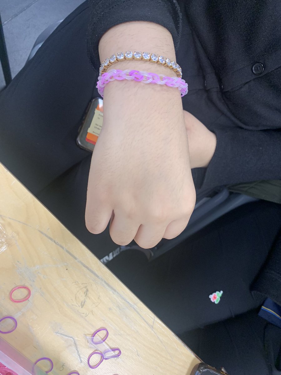 Jennifer - Community tweet media