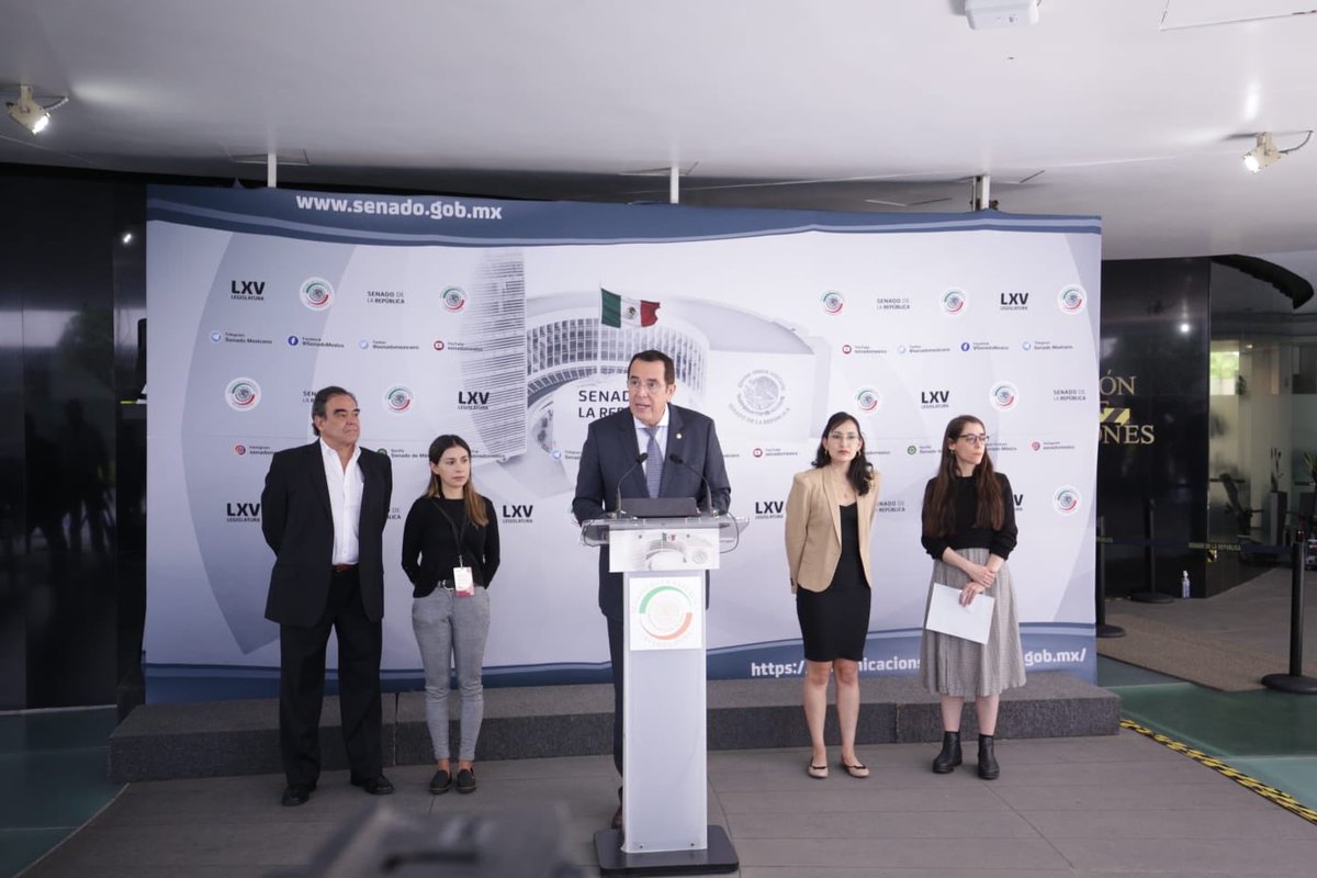 En conferencia de prensa hice un respetuoso llamado al Poder Judicial de la Federación para que, en las resoluciones de los amparos referentes a las medidas que buscan proteger la salud de la población como es el control del tabaco (1/2)