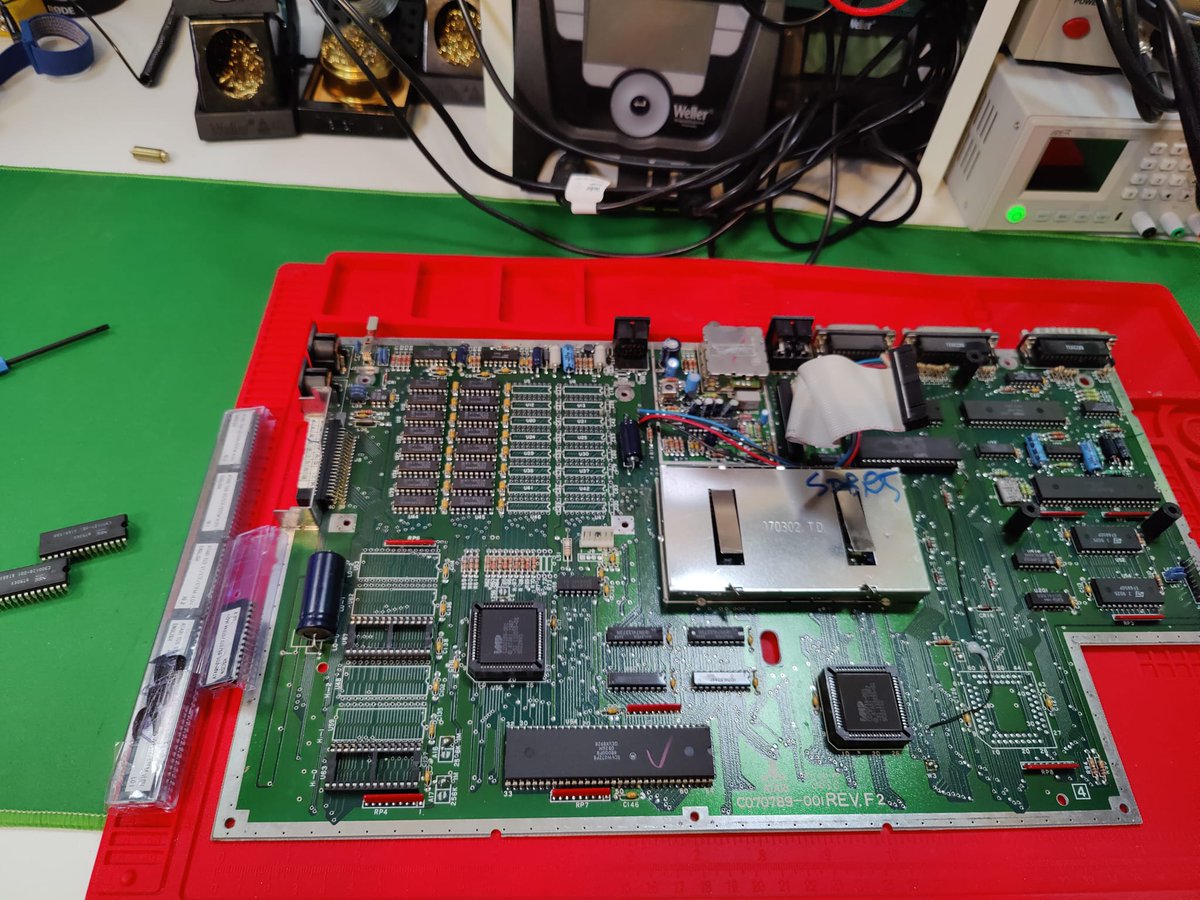 TzibuTwitch's tweet photo. Well time to start cleaning, modding and fixing this Atari 520 STFM.

#tzibu #twitchaffiliate #twitchtv #twitchgamer #gaming #retro #retrogames #twitch #retrogamer #fixing #atari #atari520 #modding https://t.co/O3KQjE8BWp