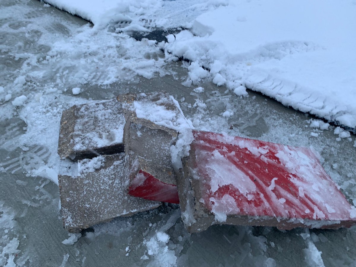 F3_Outpost's tweet image. Dilbert led 3 PAX for his sophomore Q.  He’s already an expert!  First real snow didn’t keep us from attacking the Gauntlet!