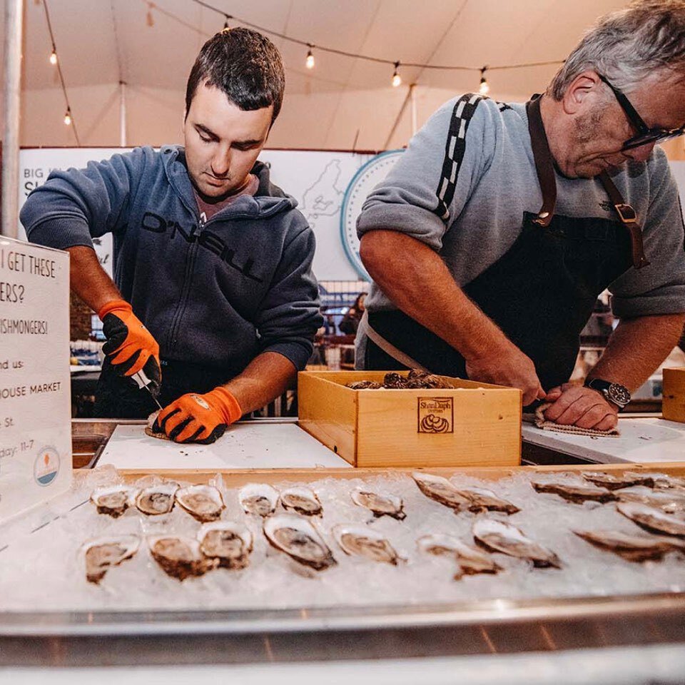 🦪 Nov 25 + 26 🦪 
From @hfxoysterfest / @thecoasthalifax —
The Coast's 6th annual Halifax Oyster Festival is back on! Join us November 25 &amp; 26th on the Halifax waterfront at the Seaport's weather-proof Pavilion 22, where you can taste the ocean with o… instagr.am/p/Ck_yrBPpkgA/