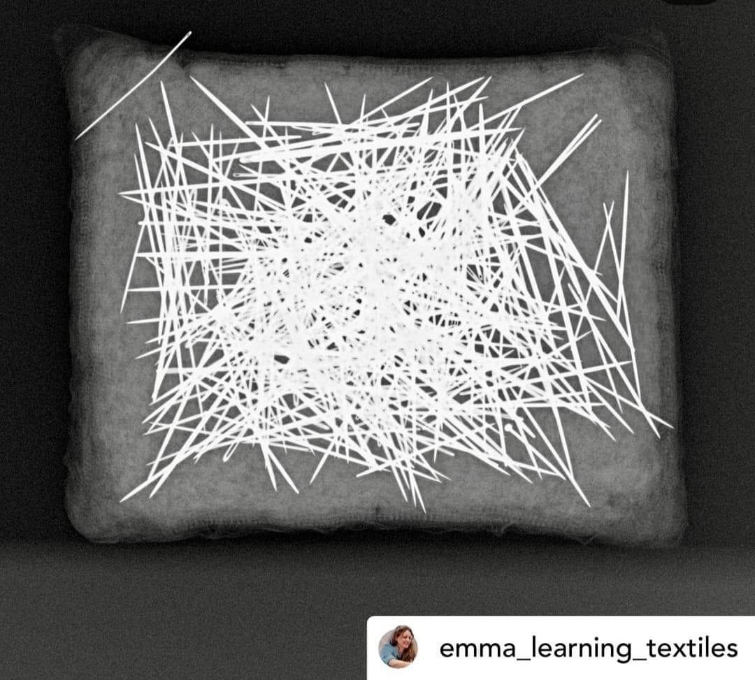IconEPN's tweet image. Take a look at this amazing #x-ray of a family pin cushion by emma_learning_textiles 😱

Head over to her instagram page to learn more about it! #Conservation #TextileConservation #Research