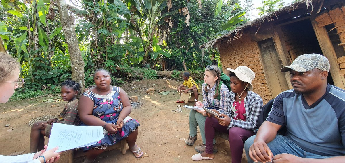 hydro_corsica's tweet photo. De retour au #Cameroun pour l'école de terrain #ohwa ! Les masters2 de @UnivCorse @UBuea et @UnivDouala travaillent ensemble sur les liens entre #hydrologie et transmission des #maladies #hydriques pour 15 jours. 
@ird @FRauCameroun @cfaunivcorse #OneHealth https://t.co/Of3feSvB7z