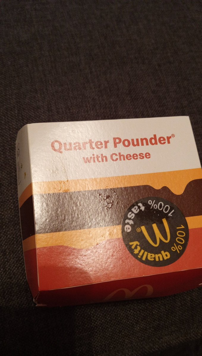 TJinx339's tweet photo. @McDonalds's and @MrD.
My wife and I ordered meals from MrD, McDonald's douglasroad to be exact and I must say I'm very much disappointed. This is now the 3rd time this is happening.I purchased 2 meals, Quarter Pounder with cheese But the is no cheese. Which one is this one? https://t.co/sNpRso82Q2