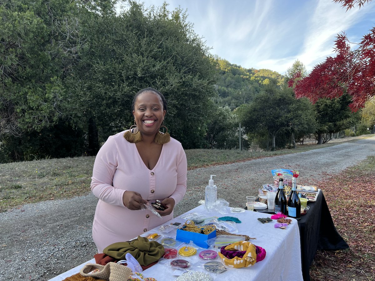 LightsOnAdvantage tweet media