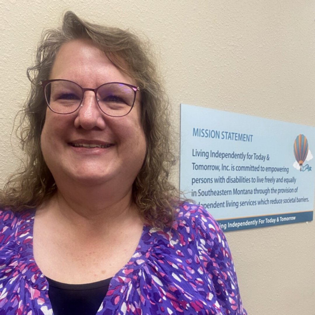 LIFTT's tweet image. @LIFTT presents #TeamMemberTuesday! Each Tuesday we will introduce you to a member of our team this week meet Tricia Cutright.  Tricia is a peer mentor and is in training to be an IL specialist!  liftt.org/tmt-tricia-cut…