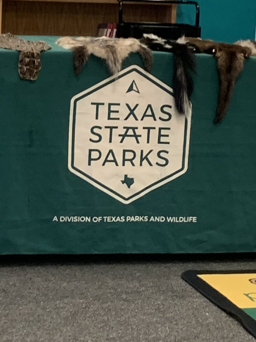 LybargerK's tweet photo. @brazosbendstatepark is in @LamarCISD’s @AES_Jags!!! What a great way to bring a field trip to you! #TitleIII language enrichment at its best!!! https://t.co/p5O47NZRXF
