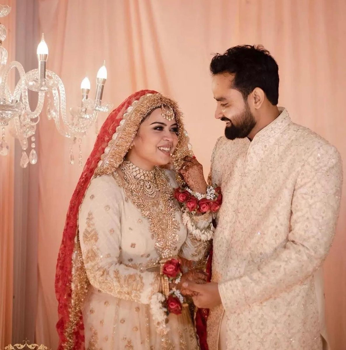 SabaIbrahimK's tweet photo. Nikkah 💚
Alhumdulillah ❤🤲
Haldi Baarat ✨
#sabakishaadi #sabasunnykishaadi https://t.co/BgiCxs1Dn9
