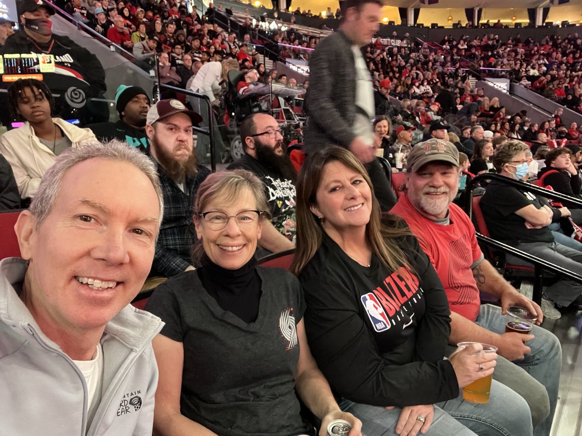 tryswimbikerun's tweet photo. Goooo ⁦@trailblazers⁩ ! https://t.co/ULdhrR8unD