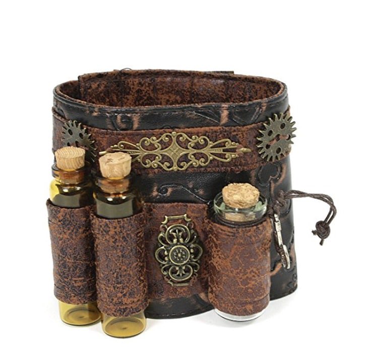 [Cas left a seahorse he made and a poison vial bracelet for <a href="/TaliaOfTetra/">Talia Lucerno | ᴘᴀʀᴏᴅʏ</a> because he was thinking of her.]