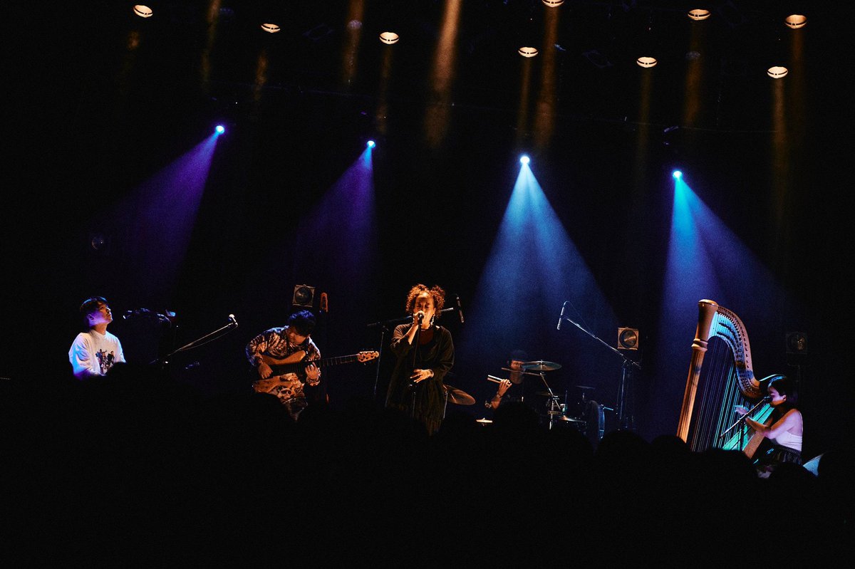 hoon_jp's tweet photo. 2022.11.1(TUE)
dots@WWW X

With betcover!!

Thank you all🤟🏽💘

WWW/WWW X
周年おめでとう🍾

📸@Natsucosmo  
📸 @kaogonia 
More on Instagram

https://t.co/uoTtztkfeM https://t.co/QOvN3RErw0