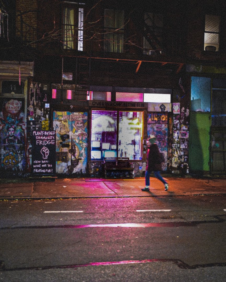 DahNehLease's tweet photo. #NYC in Three #streetphotography #sonya7iii https://t.co/PLEyI69NYa