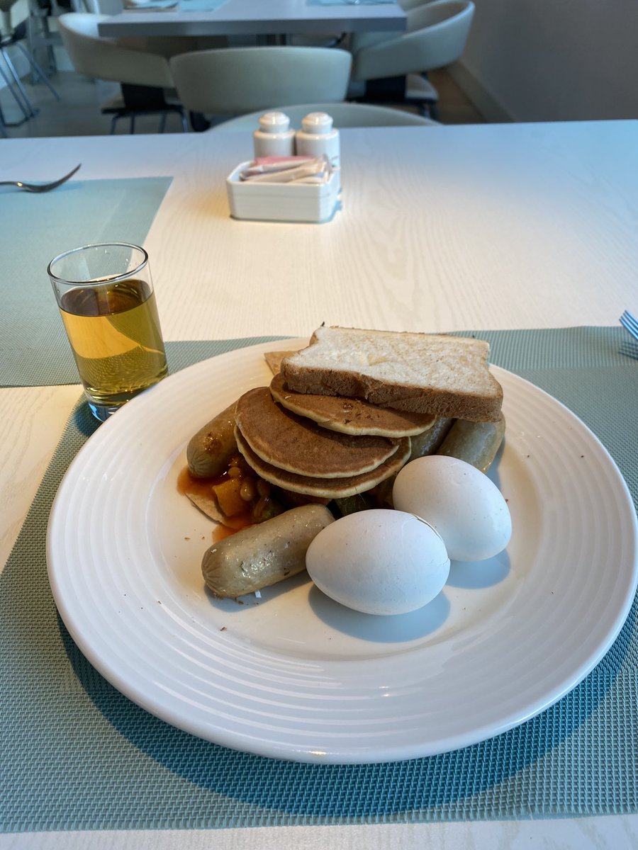 geekdongfang's tweet image. 早餐吃好，白天还要东奔西跑