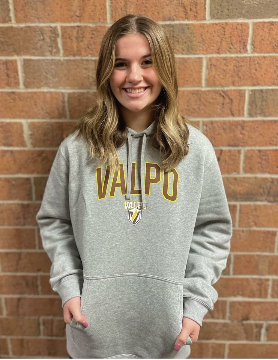 WeBoVolleyball_'s tweet photo. Congrats to Senior, Kendal Ramey #11, on her academic and athletic commitment to Valparaiso University! We are very proud of your accomplishments and cannot wait to watch you play another four years! Go Beacons! 🤎🏐💛 #weboproud @kendalramey3 https://t.co/KQJYfQ0Bsl
