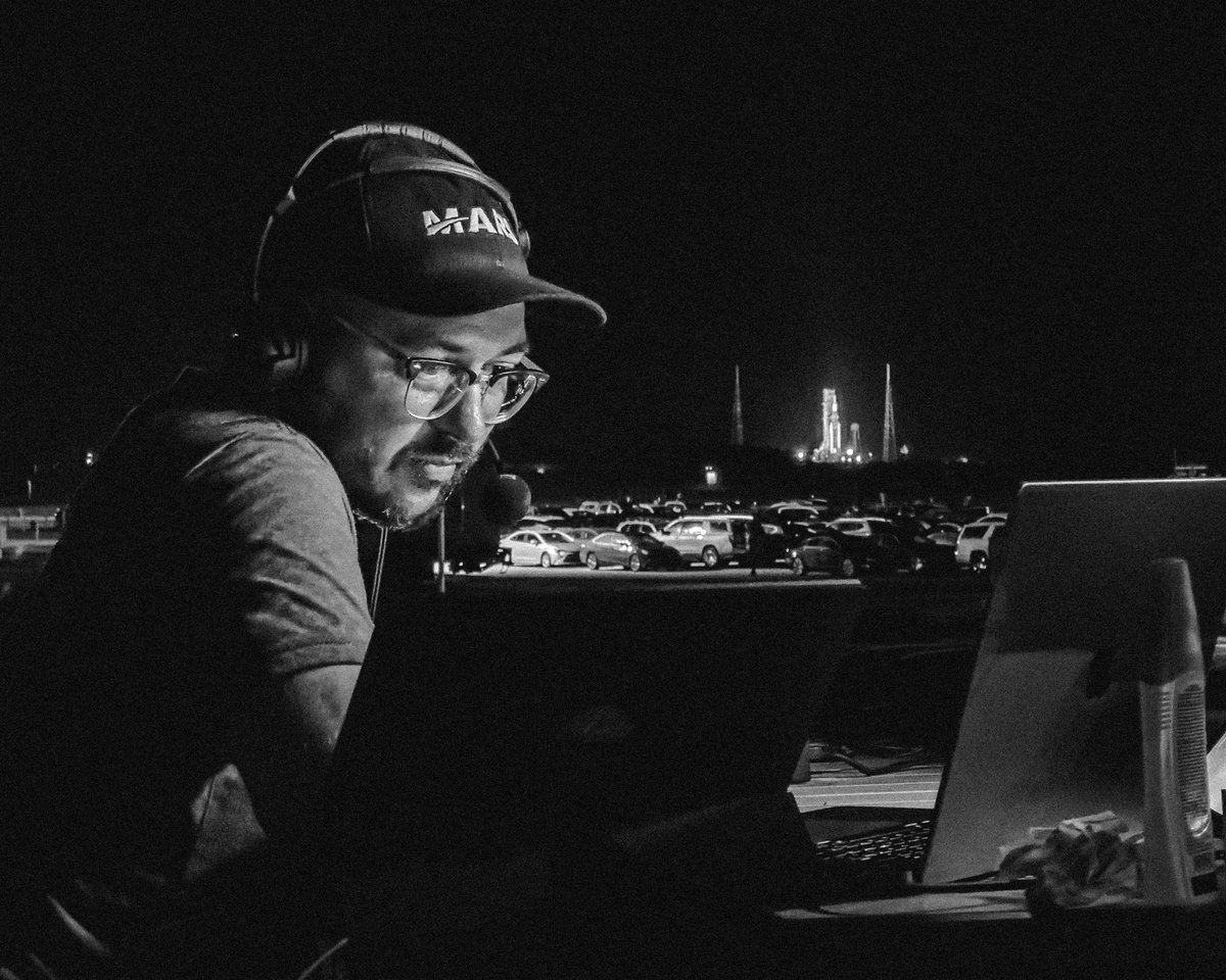 johnkrausphotos's tweet image. 1969 or 2022? @Erdayastronaut in action, Artemis launch coverage continues