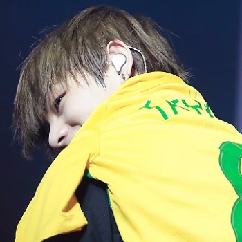 soluvhye's tweet photo. Icons e headers do BTS que eu achei no Pinterest e no Tumblr para você usar nessa copa!
- a thread; https://t.co/tWPXxhEgce