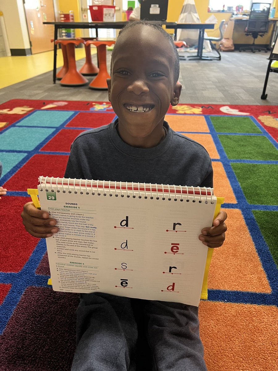 Ms. Hakanson tweet media