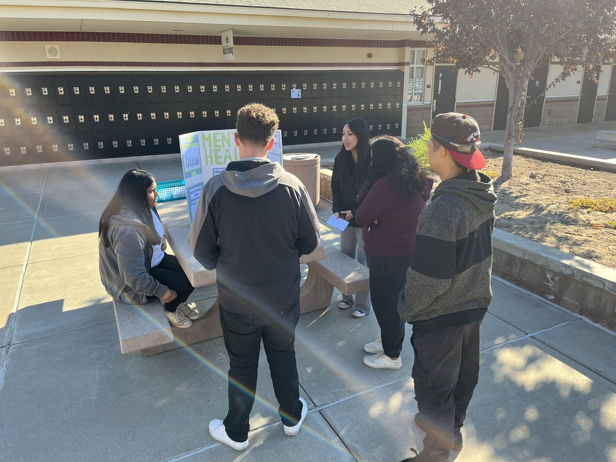 Ms. SnyderBCHS tweet media