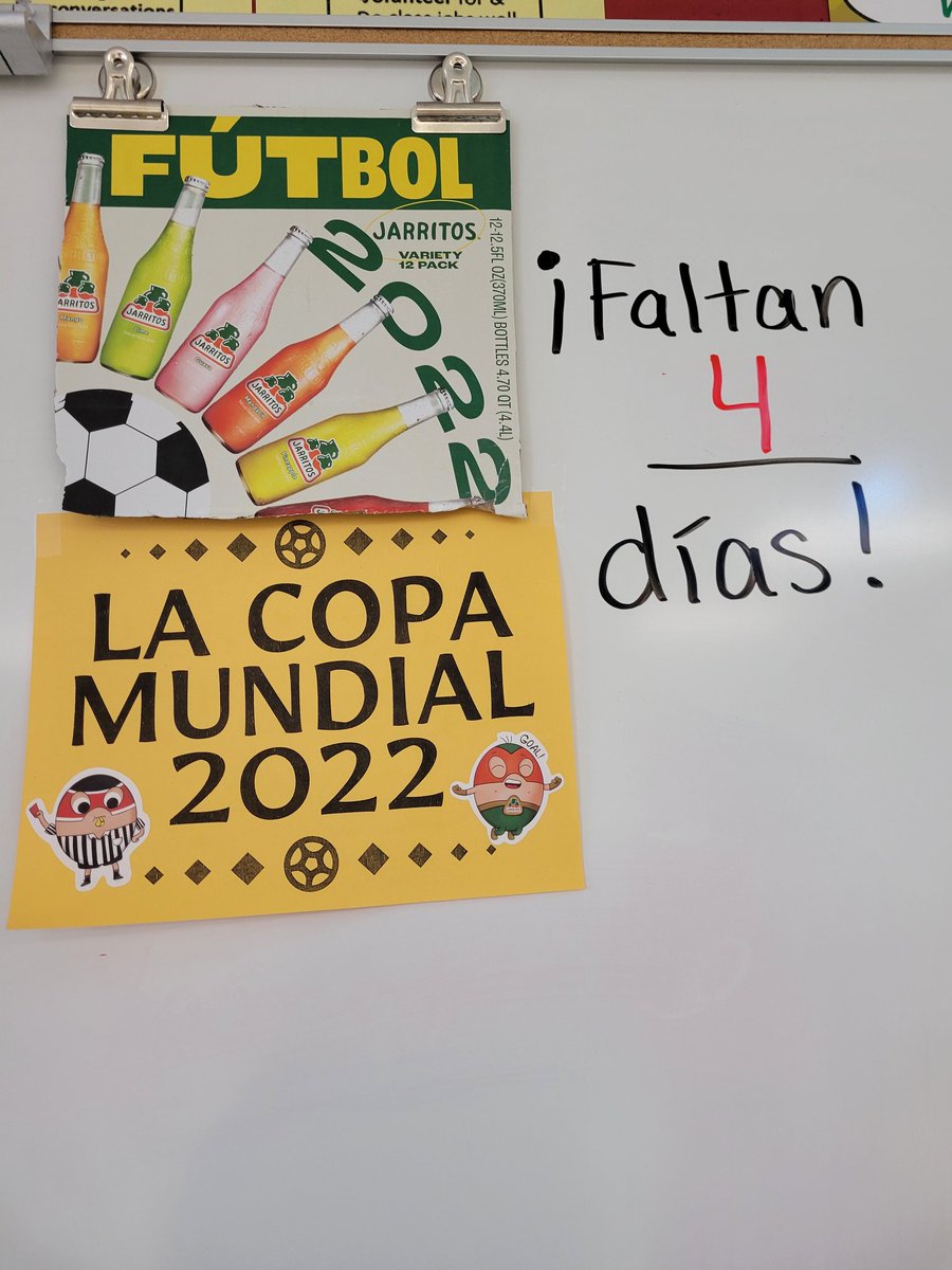 ProfeLReyes's tweet photo. We are getting PUMPED for the biggest sporting event in the World! ⚽️ Español 1 y 2 are learning all about fútbol &amp; the World Cup! #WorldCup2022 https://t.co/RtuGfrLcDM